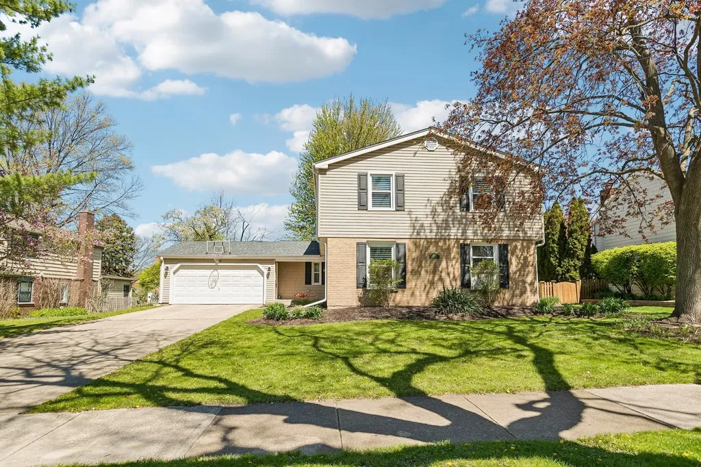 509 Ticonderoga Lane Naperville IL 60563
