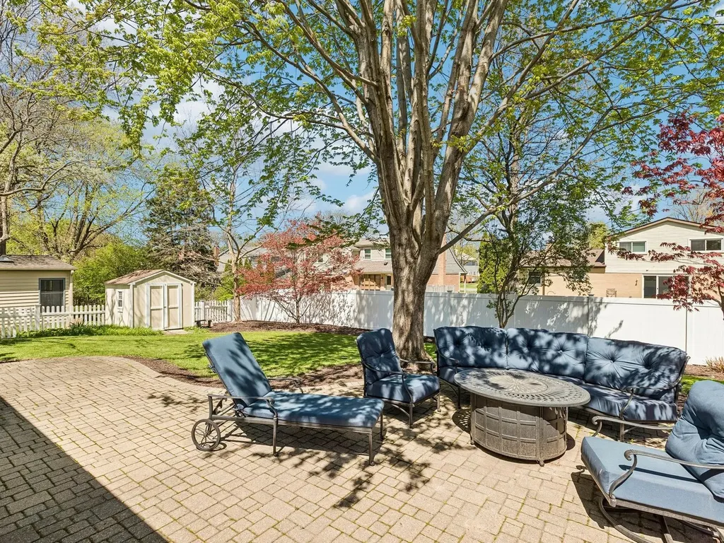 509 Ticonderoga Lane Naperville IL 60563
