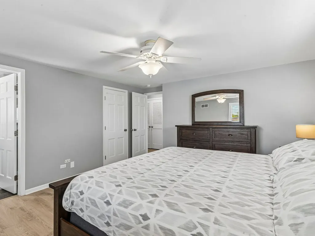 509 Ticonderoga Lane Naperville IL 60563