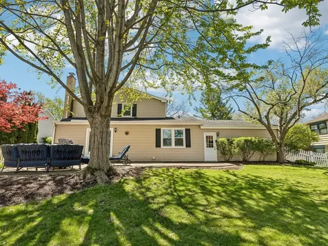 509 Ticonderoga Lane Naperville IL 60563