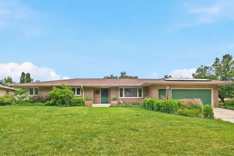 525 E High Street Sycamore IL 60178