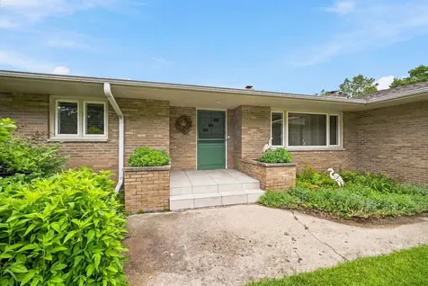 525 E High Street Sycamore IL 60178