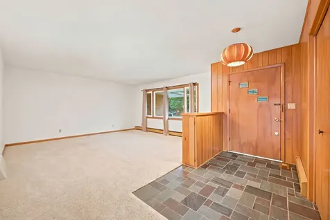 525 E High Street Sycamore IL 60178