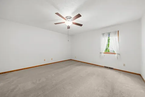 667 Westport Drive Rockton IL 61072