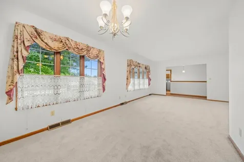 667 Westport Drive Rockton IL 61072