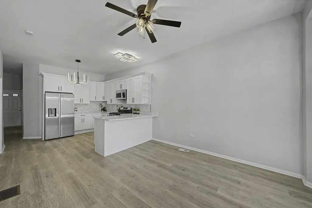 6619 South Aberdeen Street Chicago IL 60621