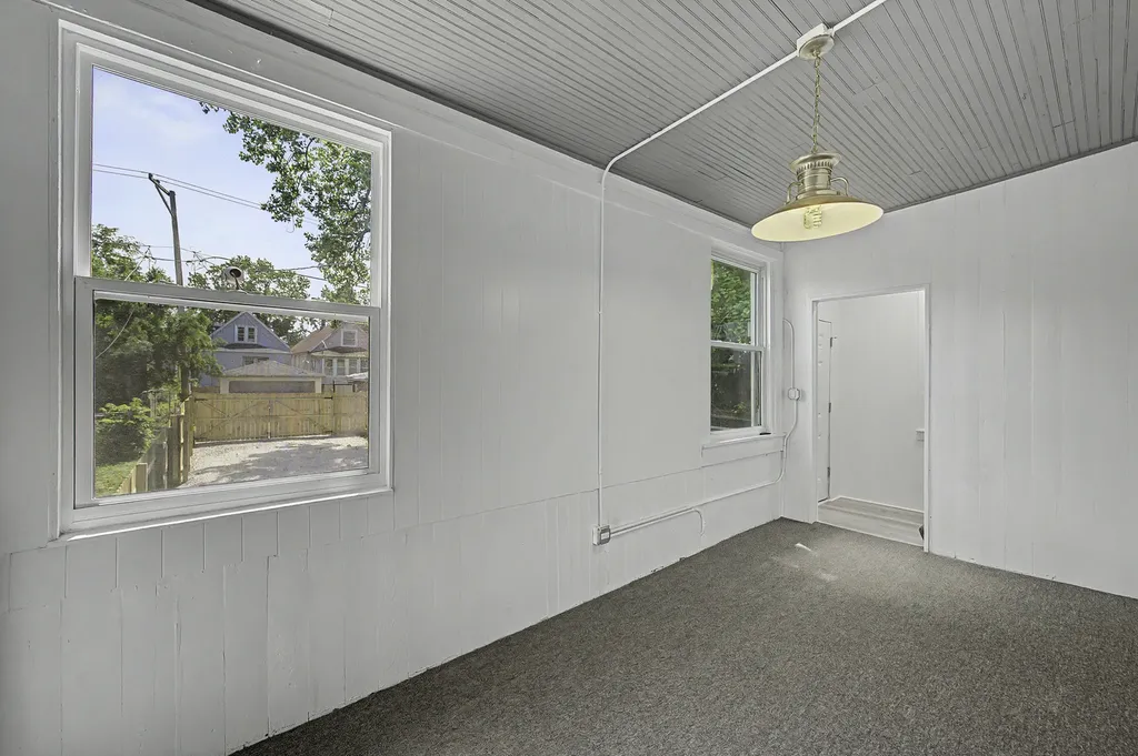6619 South Aberdeen Street Chicago IL 60621