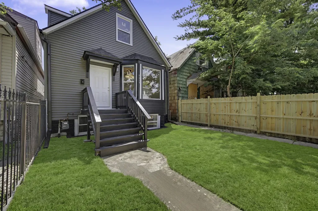 6619 South Aberdeen Street Chicago IL 60621