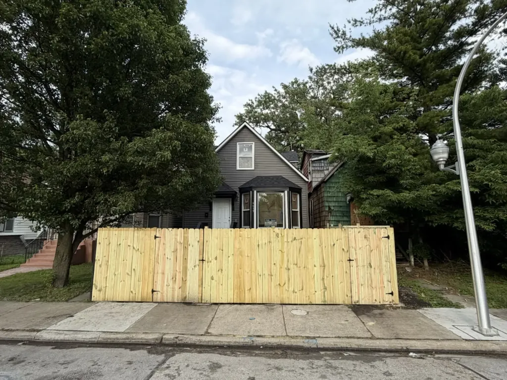 6619 South Aberdeen Street Chicago IL 60621