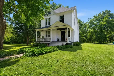 295 North Pritchett Street Niantic IL 62551