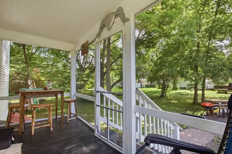 295 North Pritchett Street Niantic IL 62551