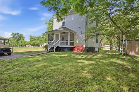 295 North Pritchett Street Niantic IL 62551