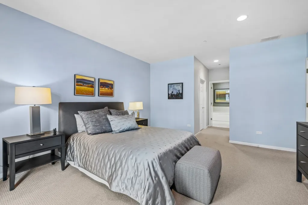 33 West Huron Street Chicago IL 60654