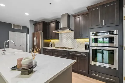 33 West Huron Street Chicago IL 60654