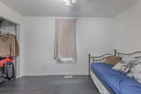 3266 South Bell Avenue Chicago IL 60608
