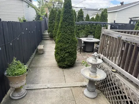 3266 South Bell Avenue Chicago IL 60608