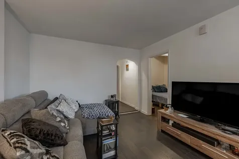 3266 South Bell Avenue Chicago IL 60608