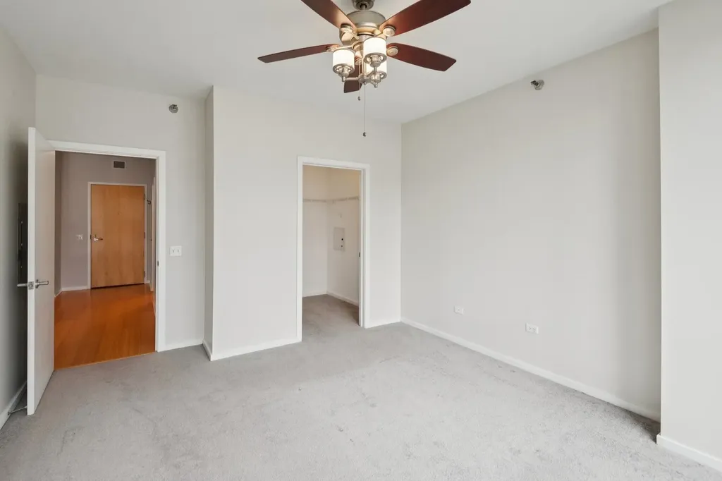 123 South Green Street Chicago IL 60607