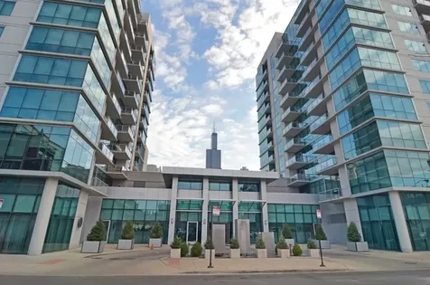 123 South Green Street Chicago IL 60607