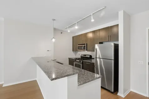 123 South Green Street Chicago IL 60607