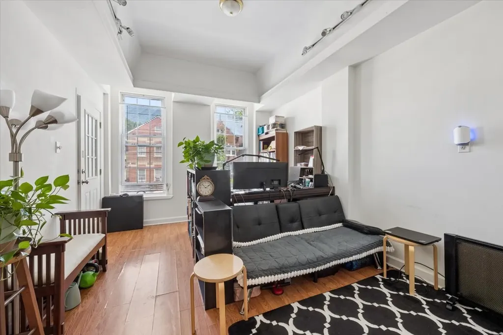 2946 South Loomis Street Chicago IL 60608