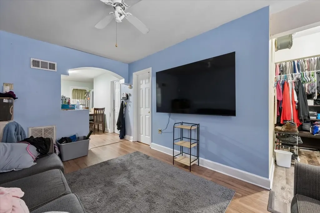 2946 South Loomis Street Chicago IL 60608