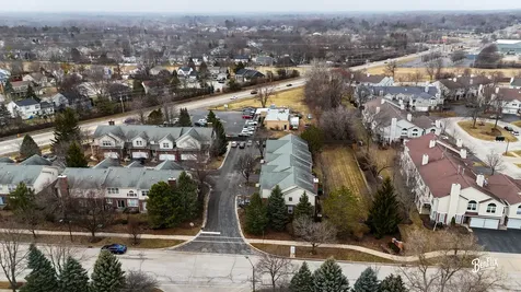 384 W Pointe Drive Vernon Hills IL 60061