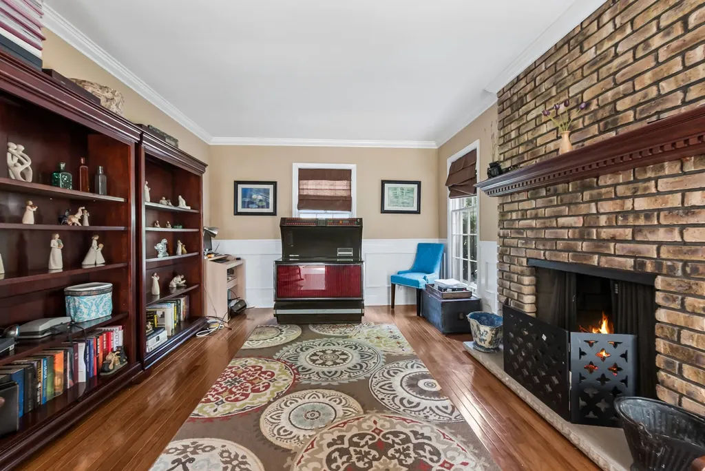 3933 Cumnor Road Downers Grove IL 60515