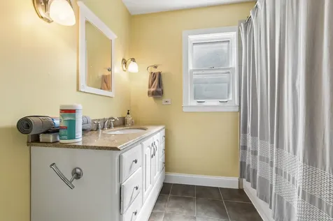 3933 Cumnor Road Downers Grove IL 60515