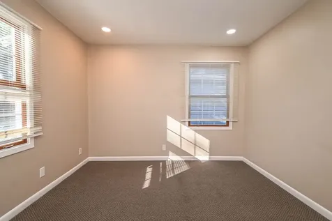 127 South Hawthorne Boulevard Mundelein IL 60060