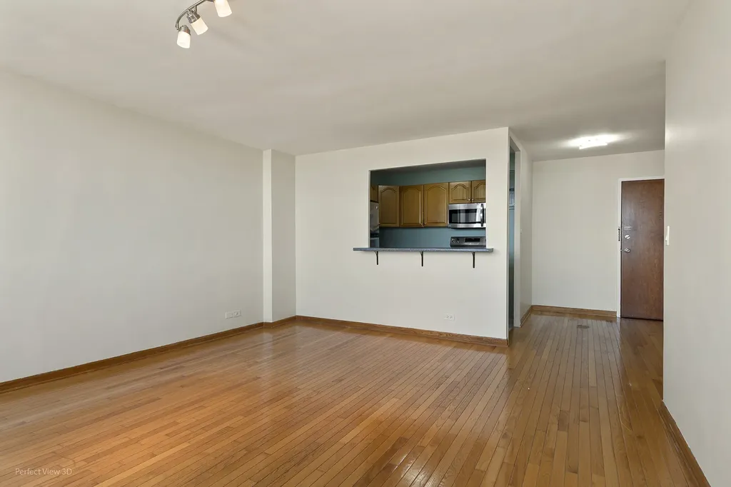 5740 North Sheridan Road Chicago IL 60660