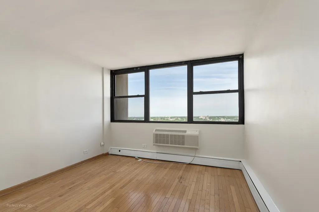 5740 North Sheridan Road Chicago IL 60660
