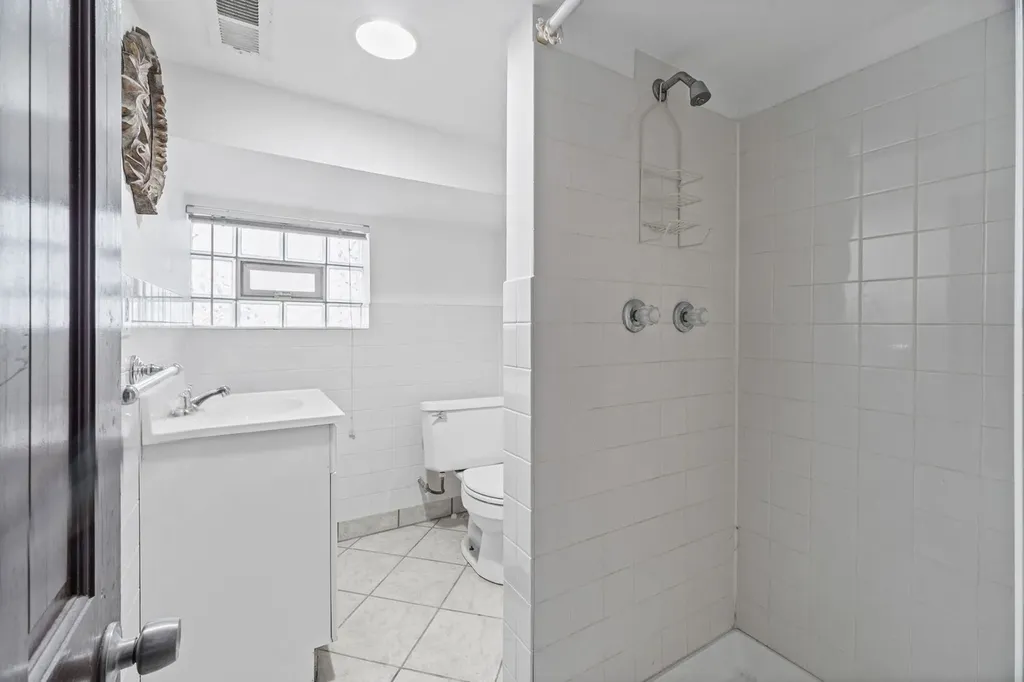 3239 North Osceola Avenue Chicago IL 60634
