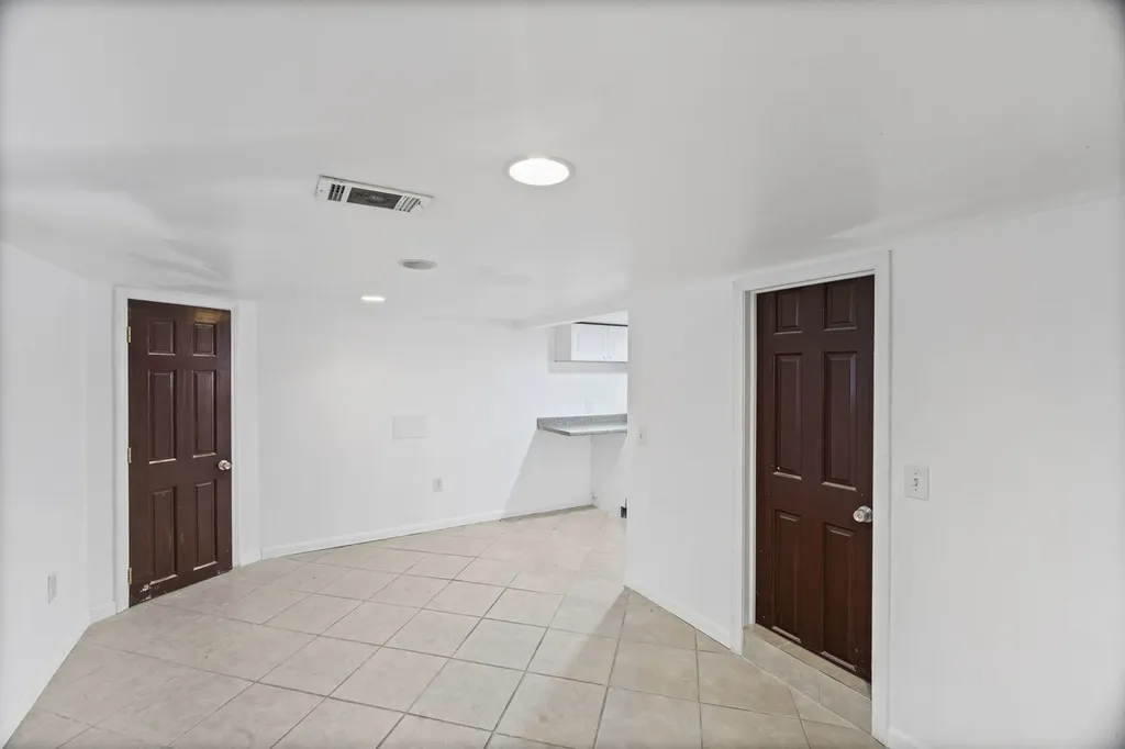 3239 North Osceola Avenue Chicago IL 60634