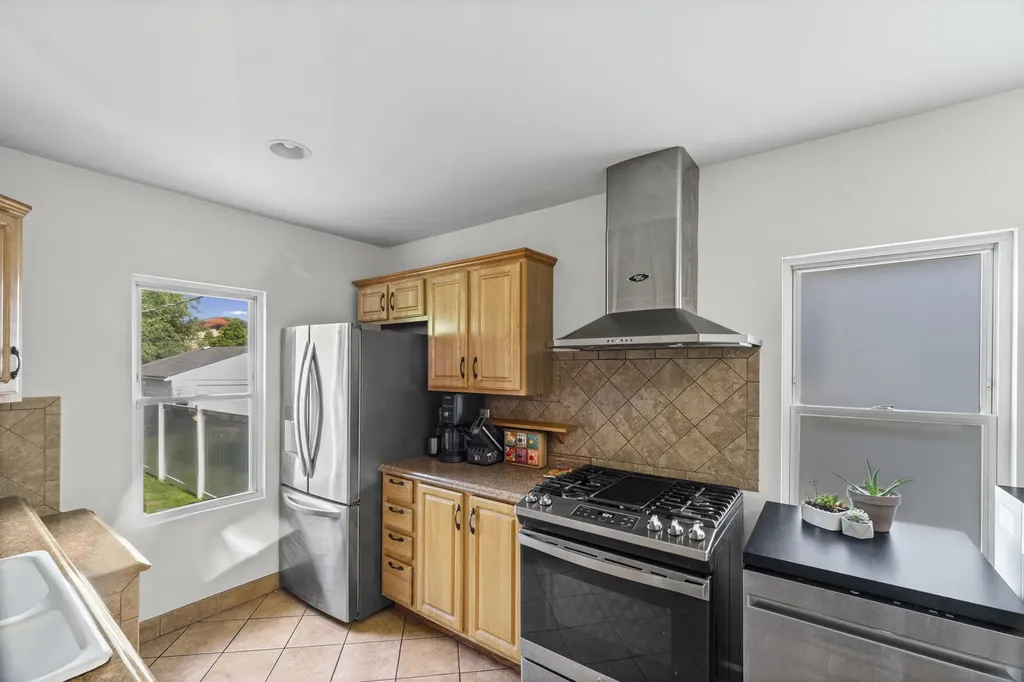 3239 North Osceola Avenue Chicago IL 60634
