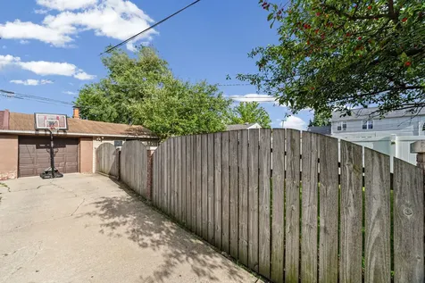 3239 North Osceola Avenue Chicago IL 60634