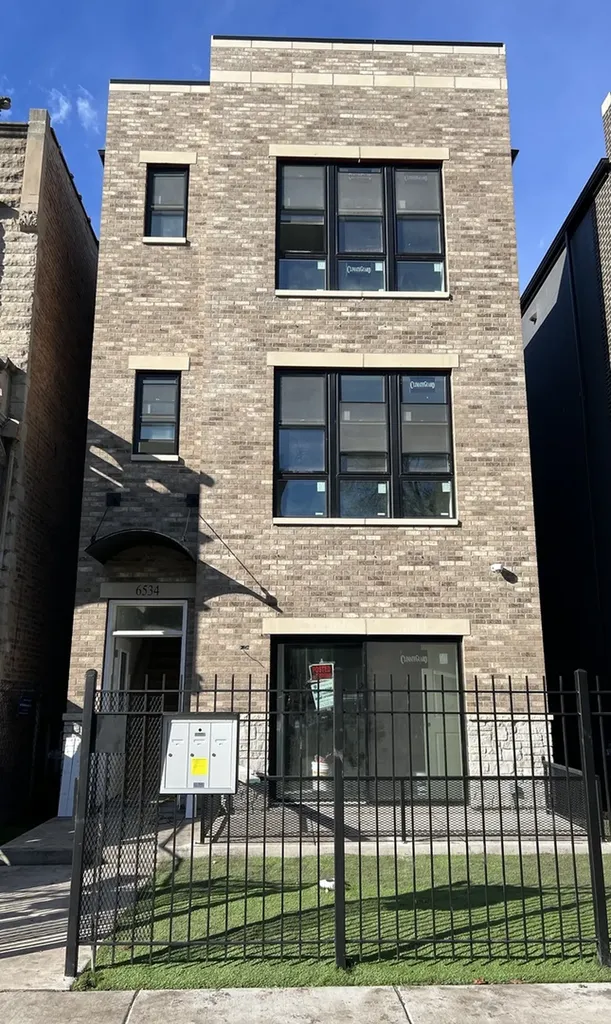 6534 South Maryland Avenue Chicago IL 60637