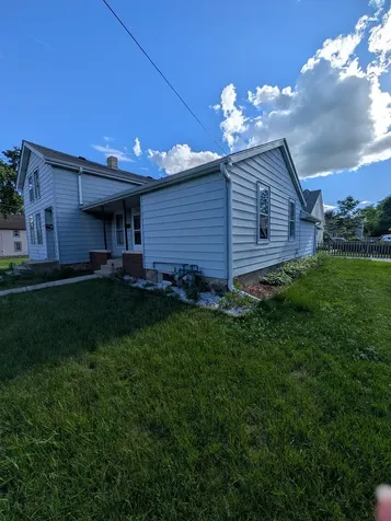 726 South Jefferson Street Woodstock IL 60098