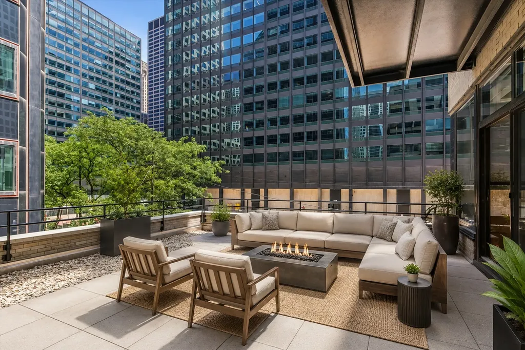 130 South Canal Street Chicago IL 60606