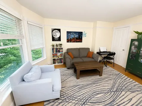 519 Hamilton Street Evanston IL 60202