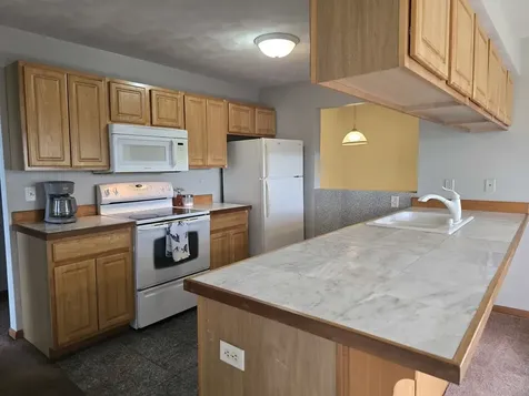 7716 Creek Rockford IL 61114
