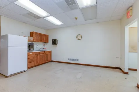 131 Fremont Street West Chicago IL 60185