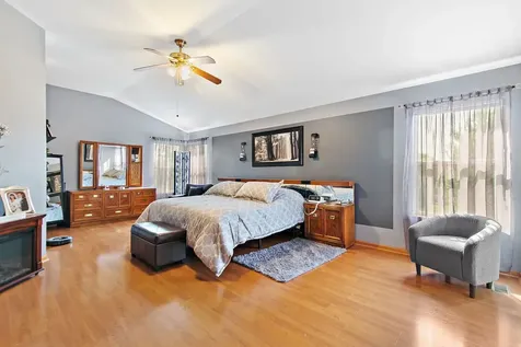 1961 Broadsmore Drive Algonquin IL 60102
