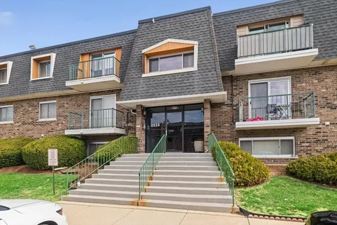 3223 West Parkway Drive Northbrook IL 60062