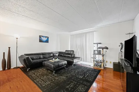 3223 West Parkway Drive Northbrook IL 60062
