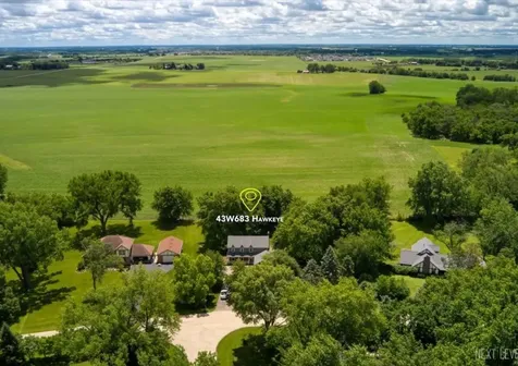 43W683 Hawkeye Drive Elburn IL 60119