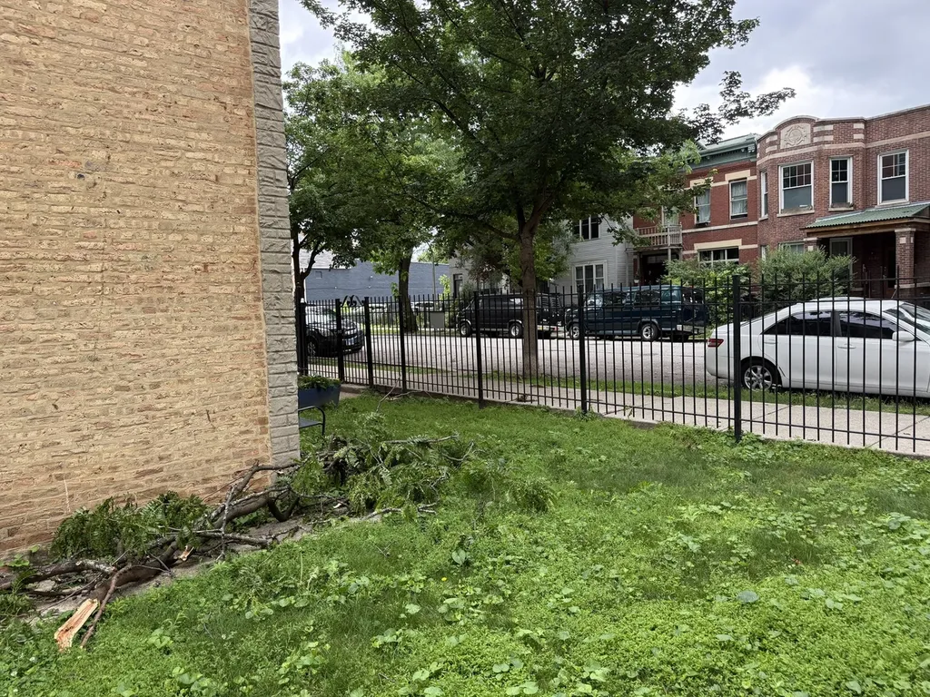 1634 North Rockwell Street Chicago IL 60647