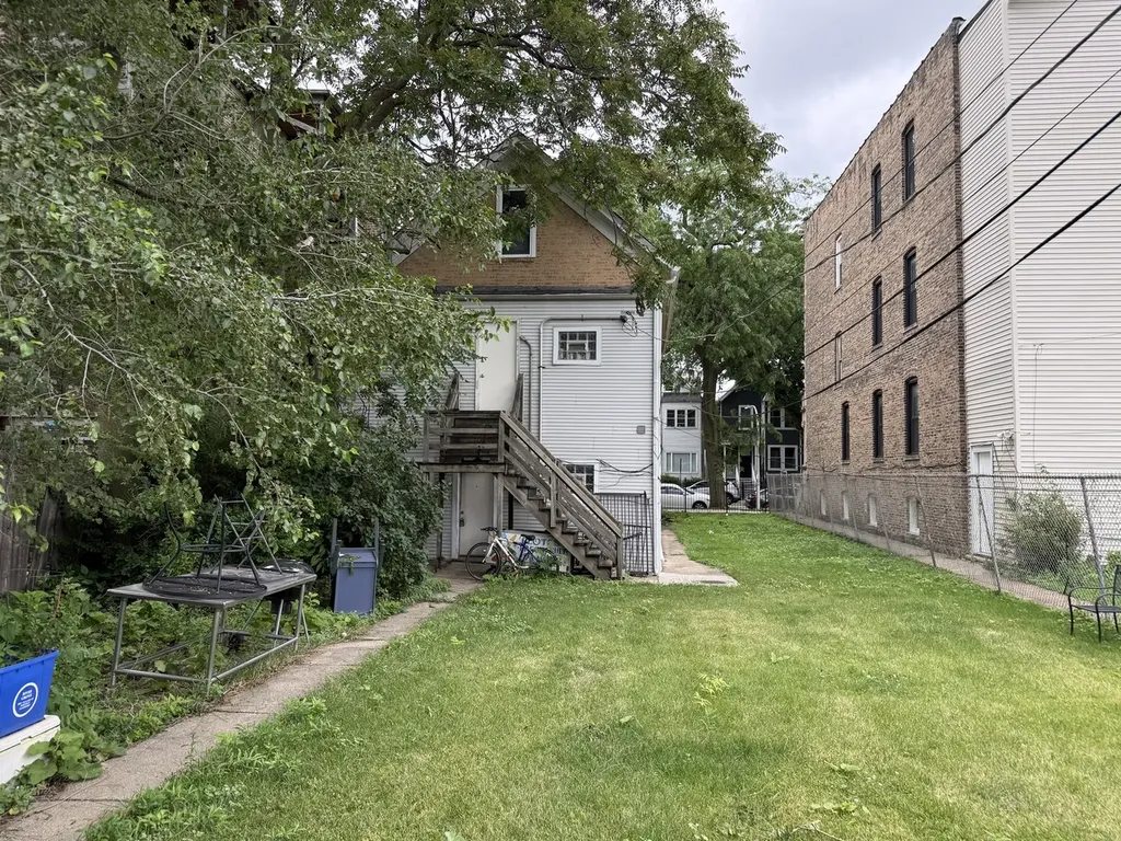 1634 North Rockwell Street Chicago IL 60647