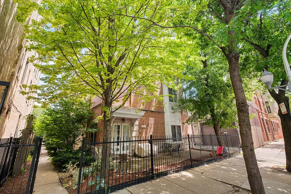 1815 North Sheffield Avenue Chicago IL 60614