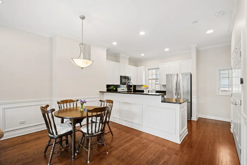 1815 North Sheffield Avenue Chicago IL 60614
